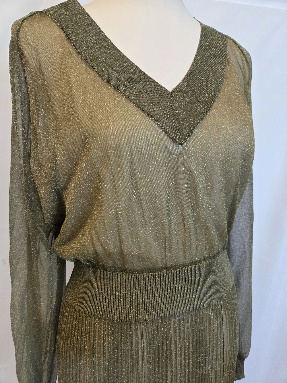 Missoni Olive Green Metallic Pleated Maxi Dress With Lurex Designer MSRP $4130 - Picture 9 of 16